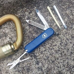 Victorinox Classic SD 2.25" Blue Swiss Army Multi-tool